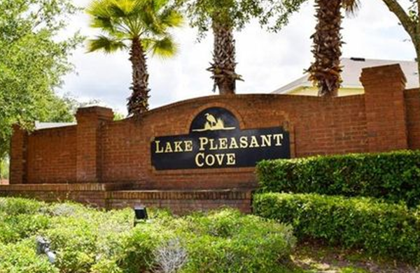 Lake Pleasant Cove